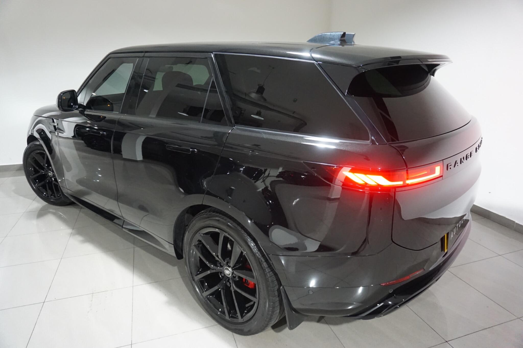 Land Rover Range Rover Sport 3.0 D300 MHEV Dynamic SE Auto 4WD Euro 6 (s/s) 5dr
